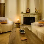 σπίτι με τζάκι & θέα Holiday home