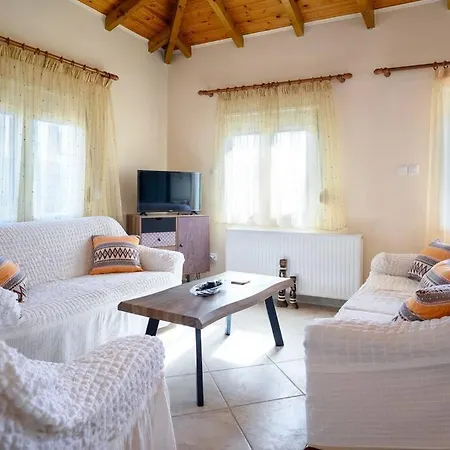 σπίτι με τζάκι & θέα 別荘 *