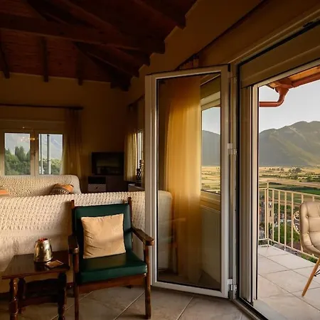 σπίτι με τζάκι & θέα *